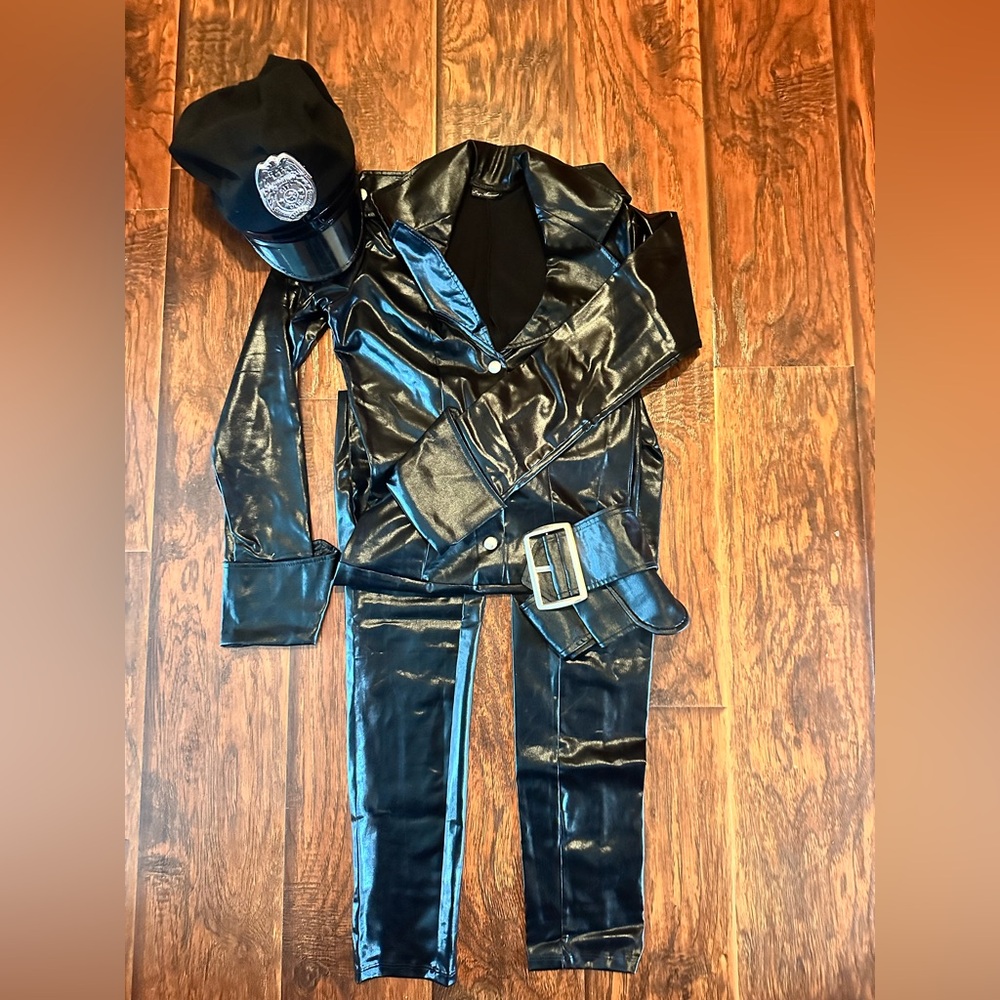 Women Police Officer Costume - Black size small - never used